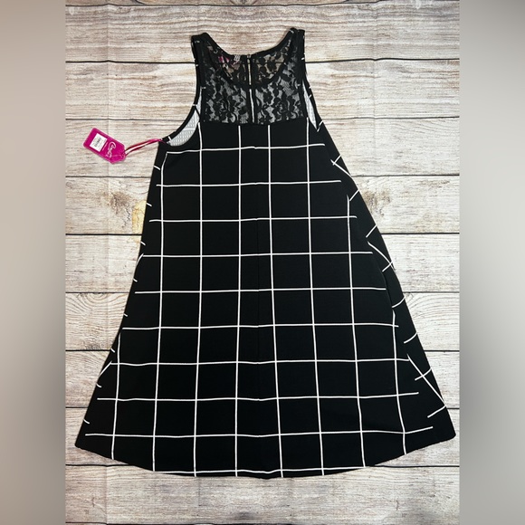 NWT Candie’s Shift Dress - Picture 6 of 7